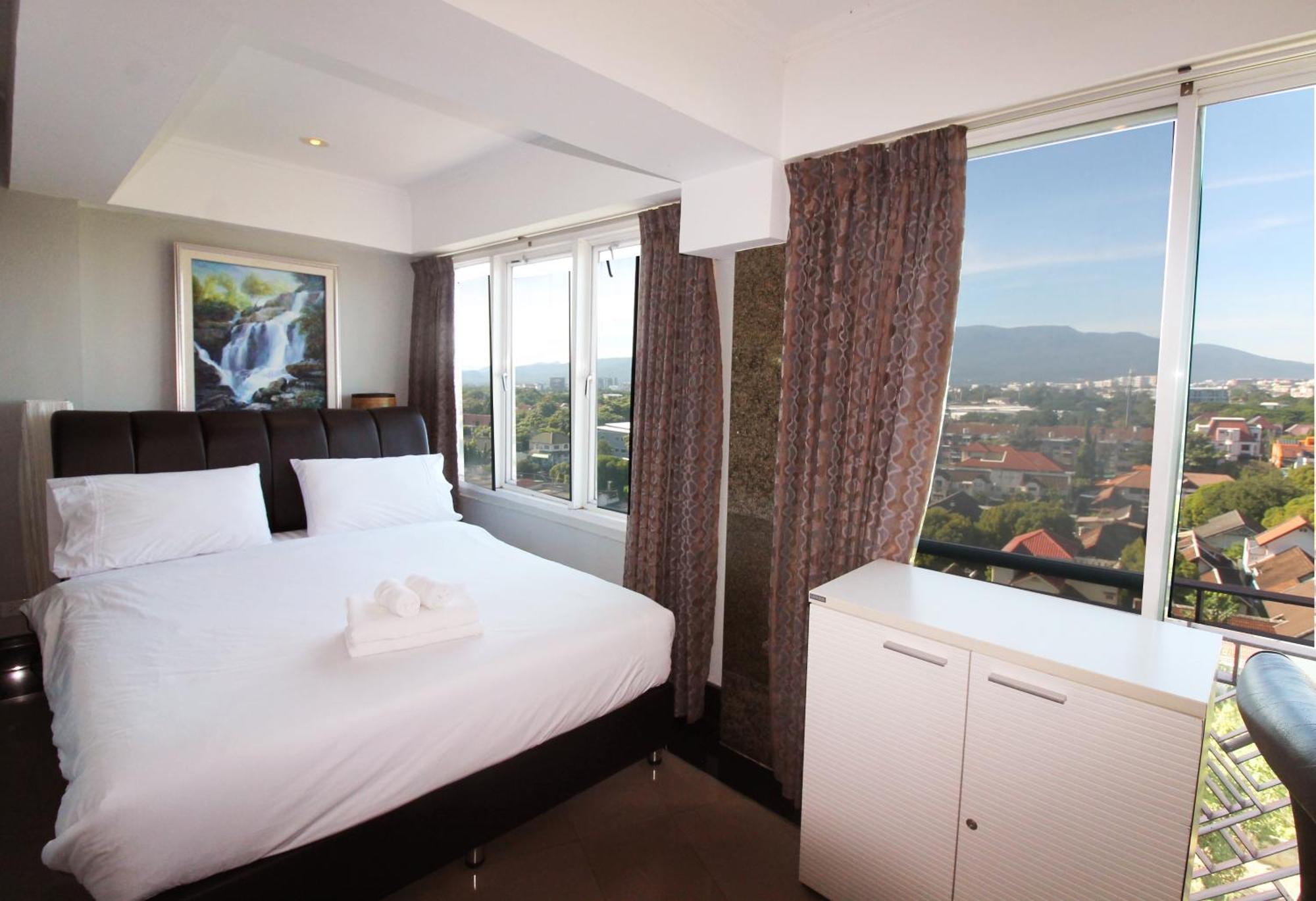 Penthouse Galare Thong Tower Apartment Chiang Mai Exterior photo