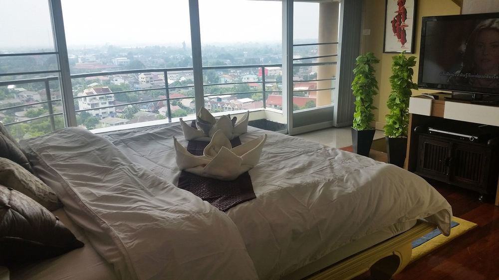 Penthouse Galare Thong Tower Apartment Chiang Mai Exterior photo